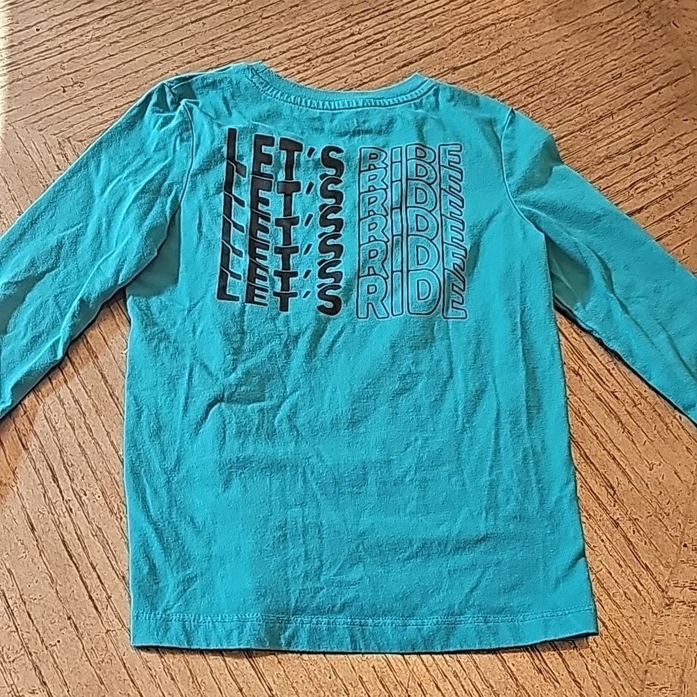 Boys long sleeve skater top size S